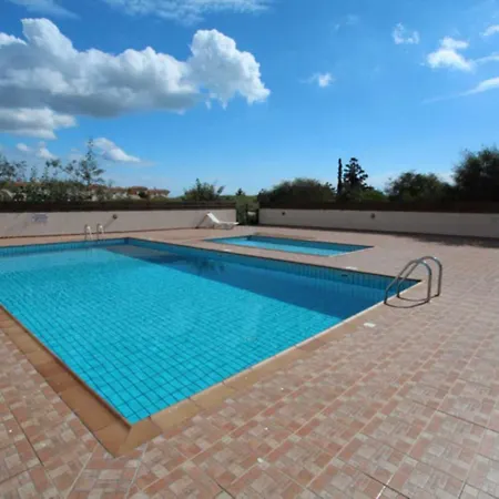 Nissi Golden Sands Privileges Lägenhet *